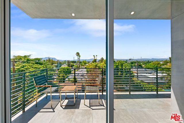 10842 Victory Boulevard 301, North Hollywood (los Angeles), CA 91606