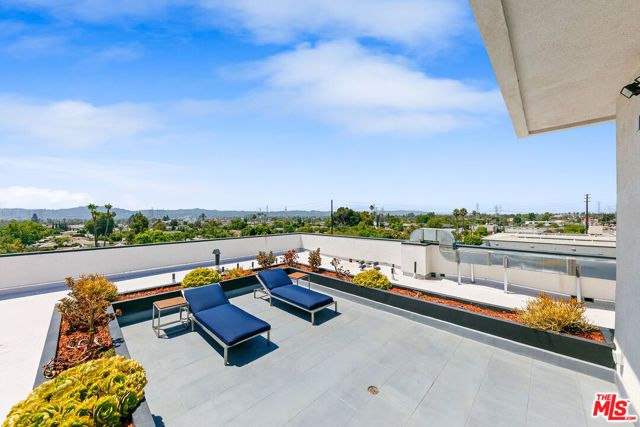 10842 Victory Boulevard 301, North Hollywood (los Angeles), CA 91606