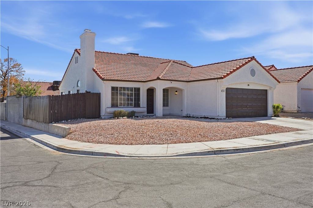1013 Greystone Drive, Las Vegas, NV 89108 — photo 3