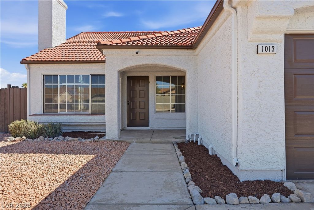 1013 Greystone Drive, Las Vegas, NV 89108 — photo 5