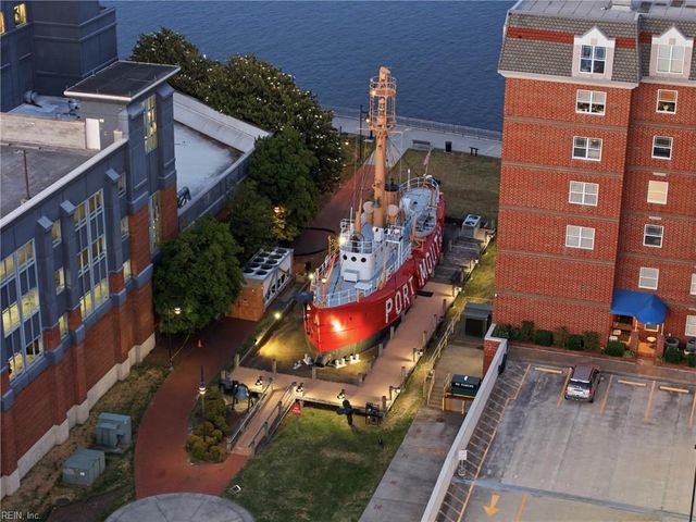 422 Crawford ST, Portsmouth, VA 23704