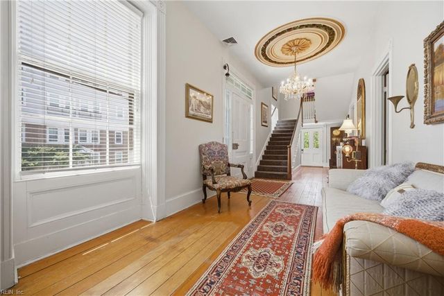 422 Crawford ST, Portsmouth, VA 23704