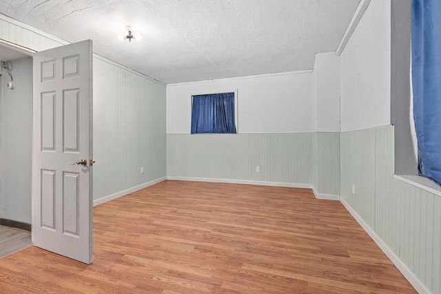 641 N 200 E, Valparaiso, IN 46383