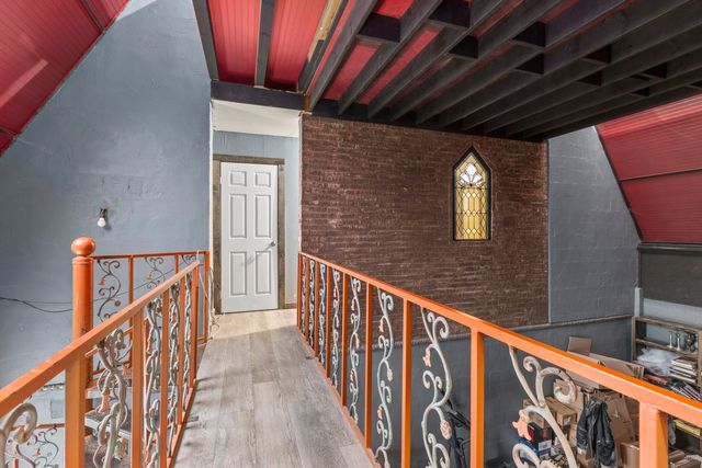 641 N 200 E, Valparaiso, IN 46383