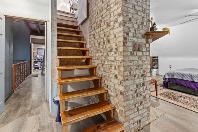 641 N 200 E, Valparaiso, IN 46383