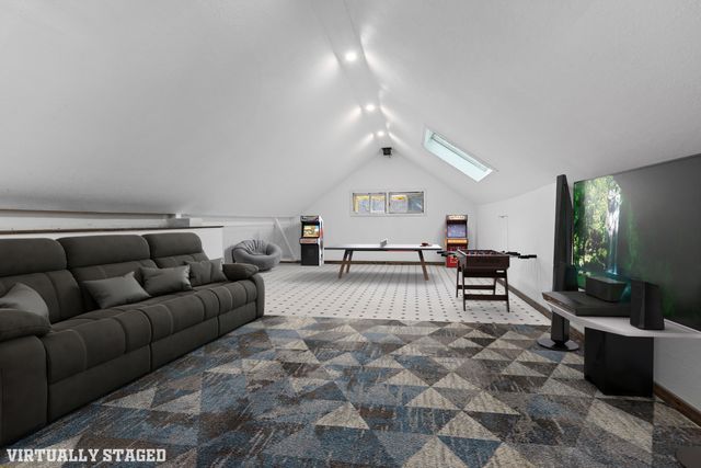 641 N 200 E, Valparaiso, IN 46383