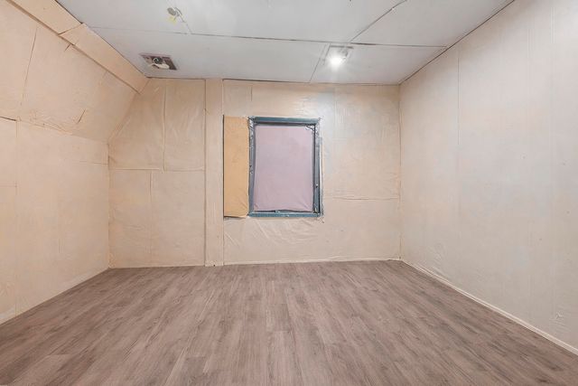 641 N 200 E, Valparaiso, IN 46383