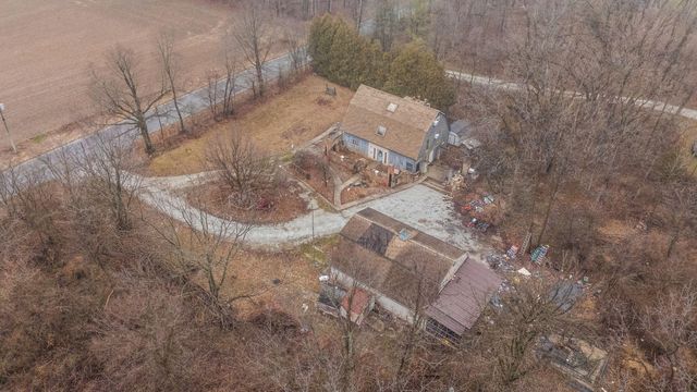 641 N 200 E, Valparaiso, IN 46383