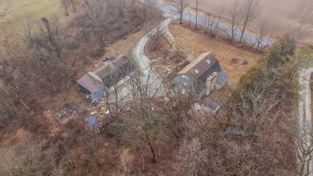 641 N 200 E, Valparaiso, IN 46383