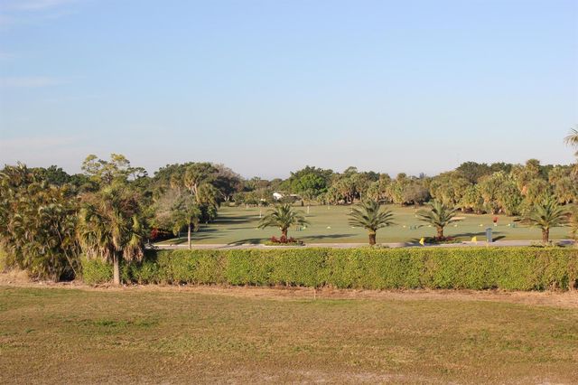 331 Orange Tree Drive, Atlantis, FL 33462