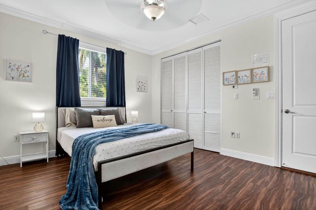 1705 NE 11th Street, Fort Lauderdale, FL 33304