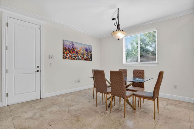 1705 NE 11th Street, Fort Lauderdale, FL 33304