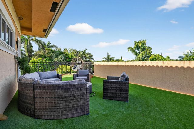 1705 NE 11th Street, Fort Lauderdale, FL 33304