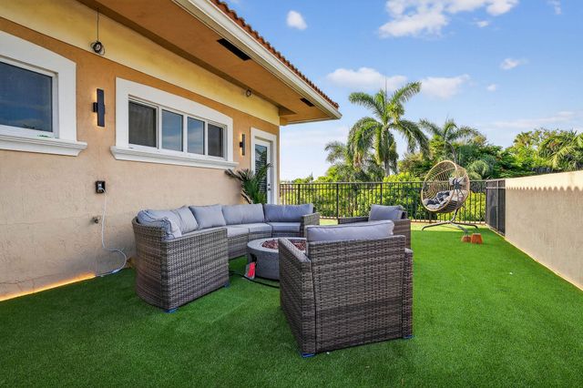 1705 NE 11th Street, Fort Lauderdale, FL 33304