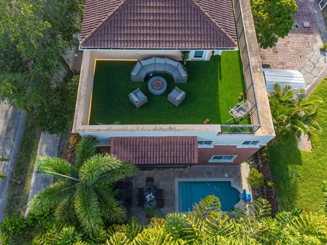 1705 NE 11th Street, Fort Lauderdale, FL 33304