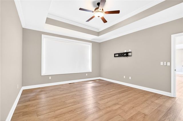 219 Lucca Ln, Upper St Clair, PA 15241