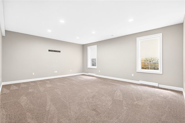 219 Lucca Ln, Upper St Clair, PA 15241