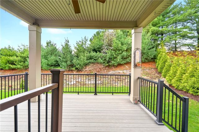 219 Lucca Ln, Upper St Clair, PA 15241