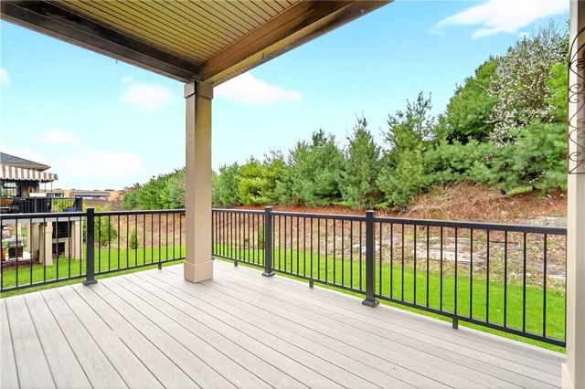 219 Lucca Ln, Upper St Clair, PA 15241