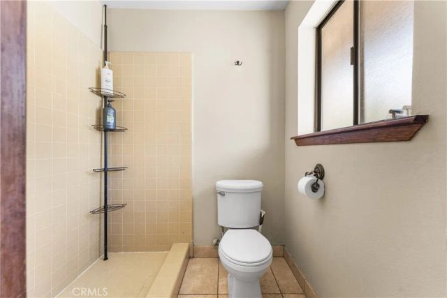 1055 lakeview Drive, Palmdale, CA 93551