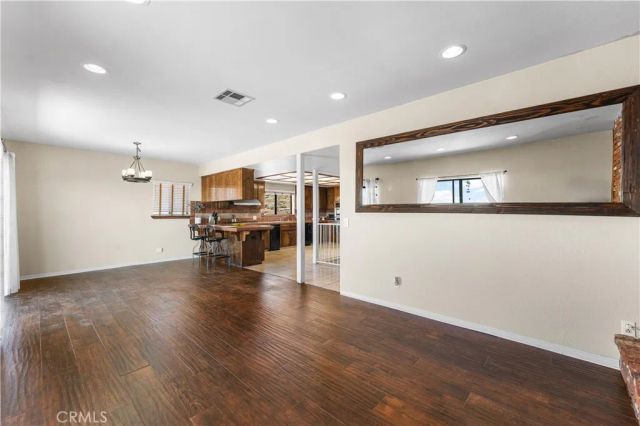 1055 lakeview Drive, Palmdale, CA 93551
