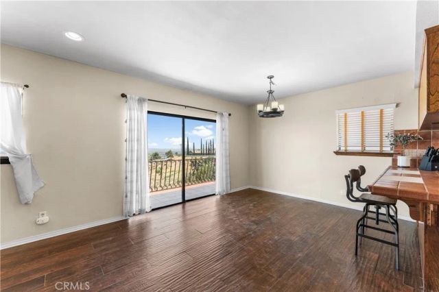 1055 lakeview Drive, Palmdale, CA 93551