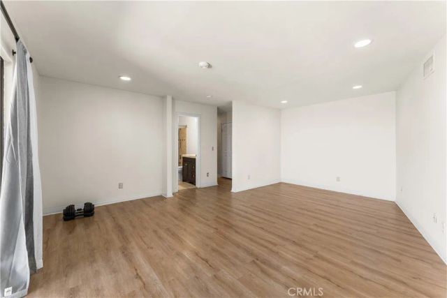 1055 lakeview Drive, Palmdale, CA 93551