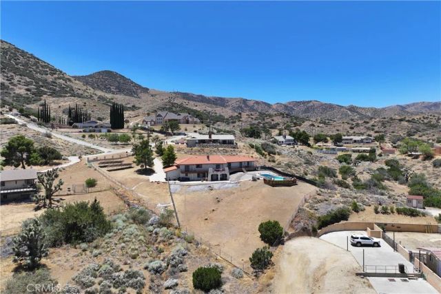 1055 lakeview Drive, Palmdale, CA 93551