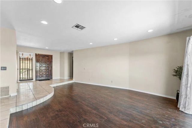 1055 lakeview Drive, Palmdale, CA 93551