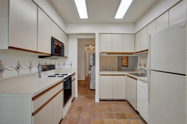 2121 S Ocean Blvd Apt 805, Pompano Beach, FL 33062