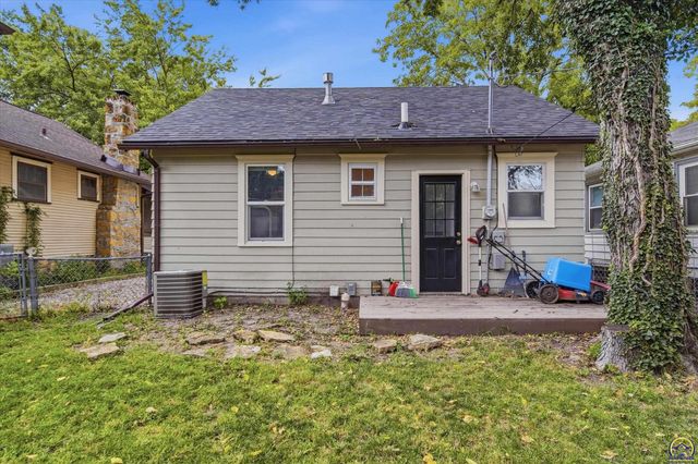 718 SW Wayne AVE, Topeka, KS 66606