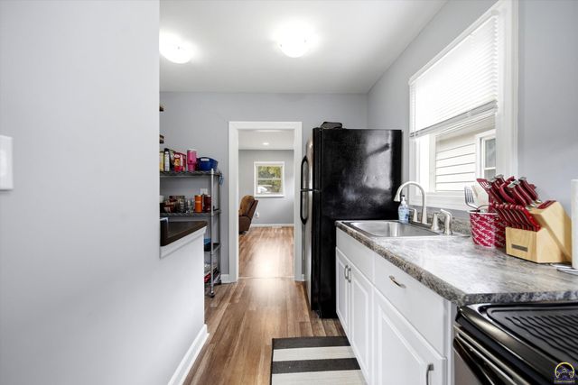 718 SW Wayne AVE, Topeka, KS 66606