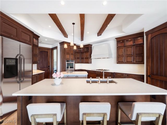 5076 Sorrento CT, Cape Coral, FL 33904