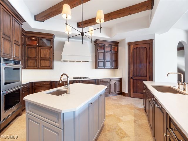 5076 Sorrento CT, Cape Coral, FL 33904