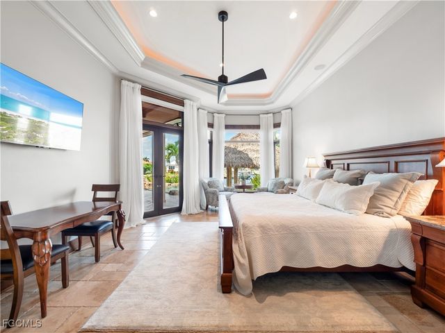 5076 Sorrento CT, Cape Coral, FL 33904