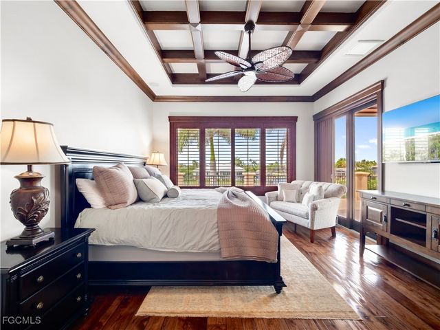 5076 Sorrento CT, Cape Coral, FL 33904