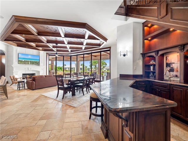 5076 Sorrento CT, Cape Coral, FL 33904