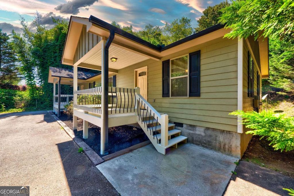 426 Austin Street, Blue Ridge, GA 30513