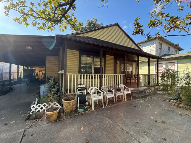 805 Walton Street, Houston, TX 77009