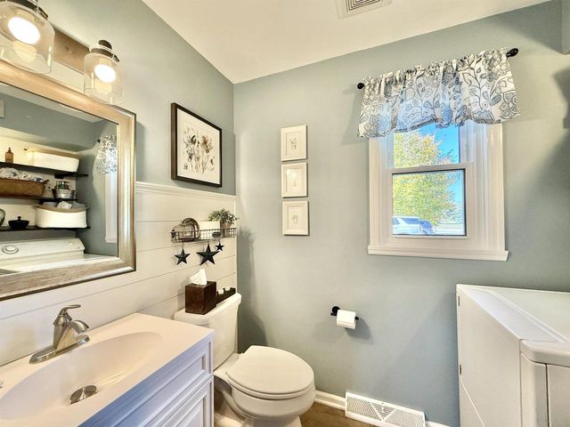 3914 E Milwaukee Street, Janesville, WI 53546