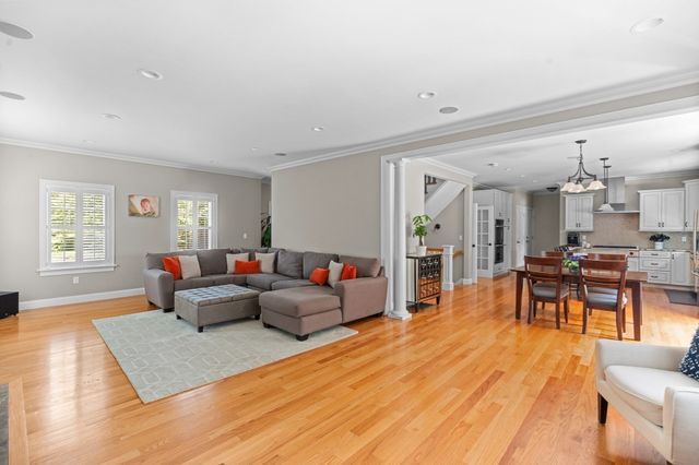 5 Clinton Dr, Rehoboth, MA 02769