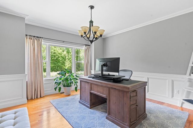 5 Clinton Dr, Rehoboth, MA 02769