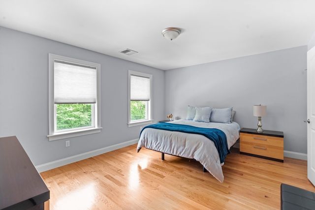 5 Clinton Dr, Rehoboth, MA 02769