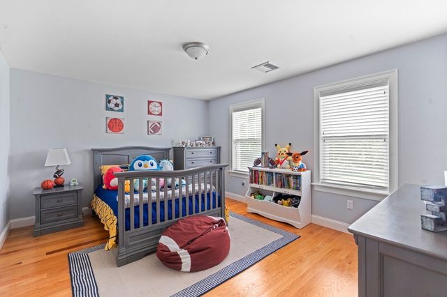 5 Clinton Dr, Rehoboth, MA 02769
