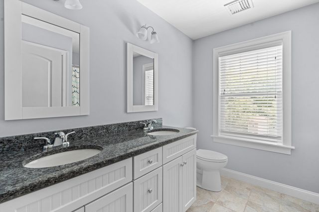 5 Clinton Dr, Rehoboth, MA 02769