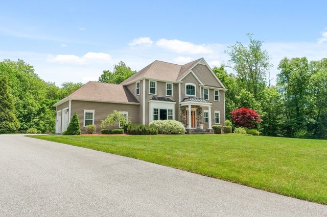 5 Clinton Dr, Rehoboth, MA 02769