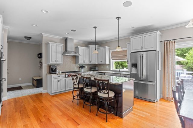 5 Clinton Dr, Rehoboth, MA 02769