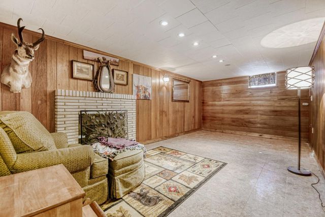 5319 Kentucky Avenue N, Crystal, MN 55428