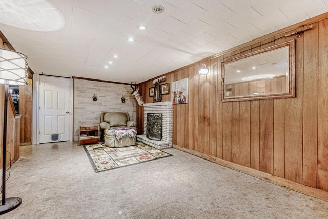 5319 Kentucky Avenue N, Crystal, MN 55428