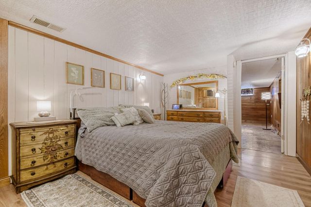 5319 Kentucky Avenue N, Crystal, MN 55428